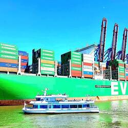 Grösstes Container Schiff