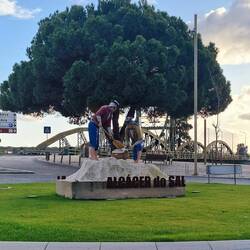 ....hier wird schon immer Reis und Salz geerntet...