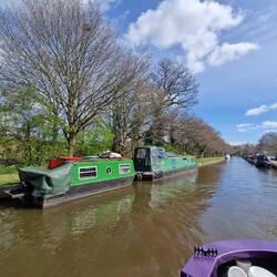 Cute boat and butty pair