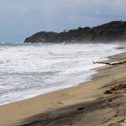 A deserted beach. I can walk for days in such an environment without getting bored...