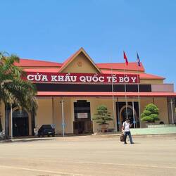 Der südlichste Grenzübergang von Laos nach Vietnam: Bo Y