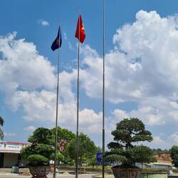 Auf Wiedersehen, Laos..., Hallo, Vietnam