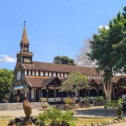 hölzerne katholische Kirche