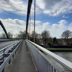 Brücke 1