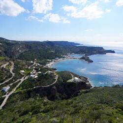 Belle vue sur le bateau depuis un fort Vénitien