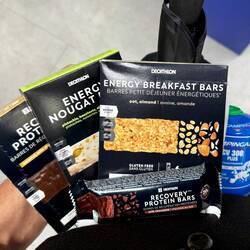 Im Decathlon habe ich ein paar Dinge für die bevorstehende Wanderung gekauft.