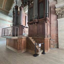 The organ in the convent