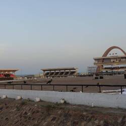 Der Black Star Square ist gleich daneben und dient als Platz für nationale Feiern und Paraden