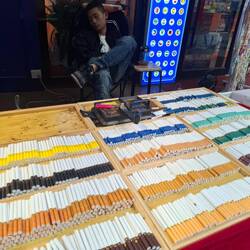 Hier werden die Kippen noch selbst gestopft