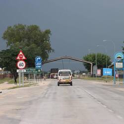 Am Checkpoint muss alles rohe Fleisch vernichtet oder abgekocht werden