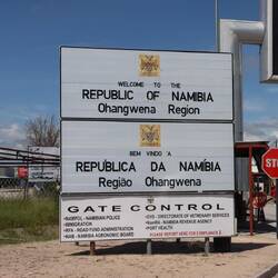 ...und rein nach Namibia...