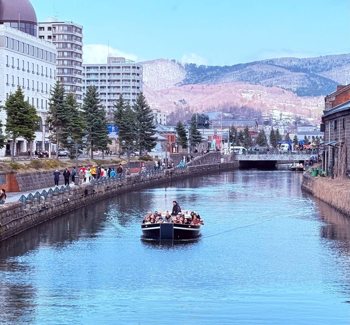 Otaru Canal once used to move herring to port. Reminds us of one of the Amsterdam canals.