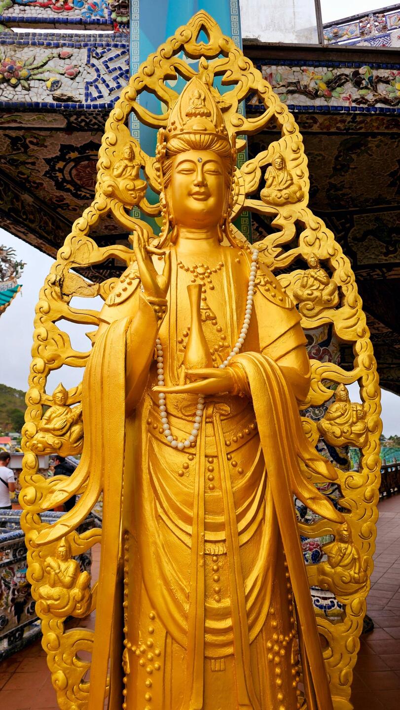 Chùa Linh Phước Tempel