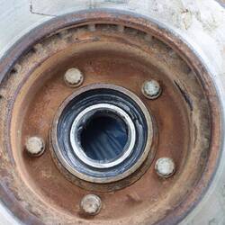 Erstes Lager ist eingebaut...