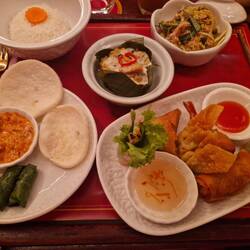 The meal with the dance show i did eat some