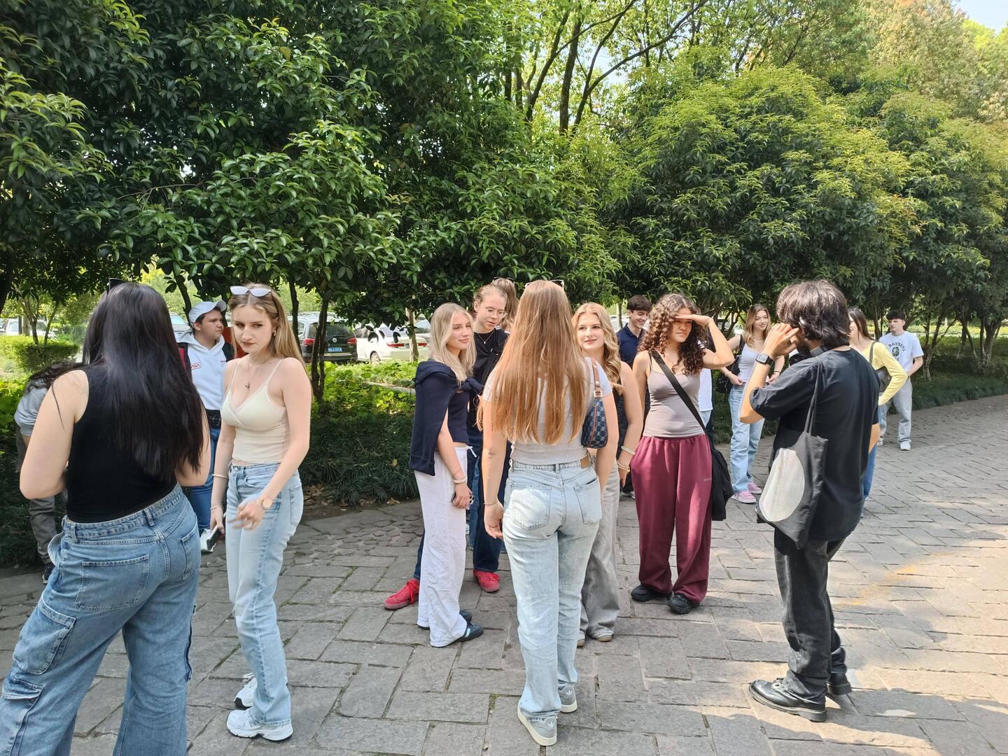 Warten auf den Beginn der Führung