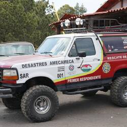 Das ist mal ein Rettungsfahrzeug für den Berg!