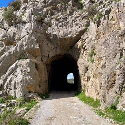 Tunnel einer alten Bahnlinie