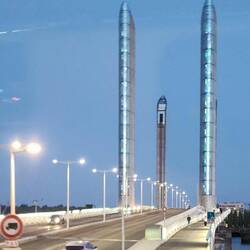 Pont Jacques Chaban Delmas - Vertical-lift bridge