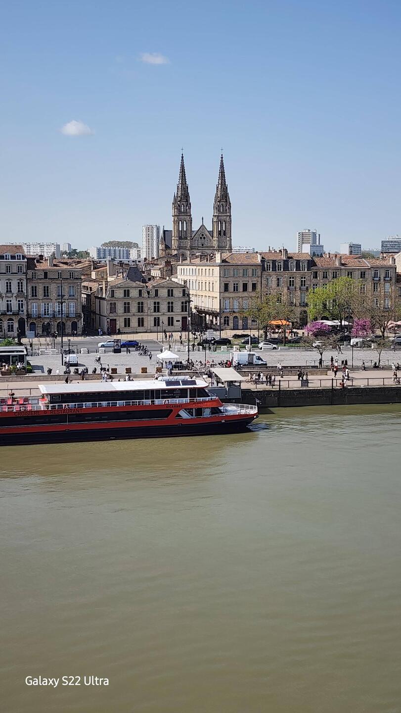 Église Saint-Louis-des-Chartrons, Catholic Church