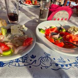 Griechische Salat mit bestem Feta