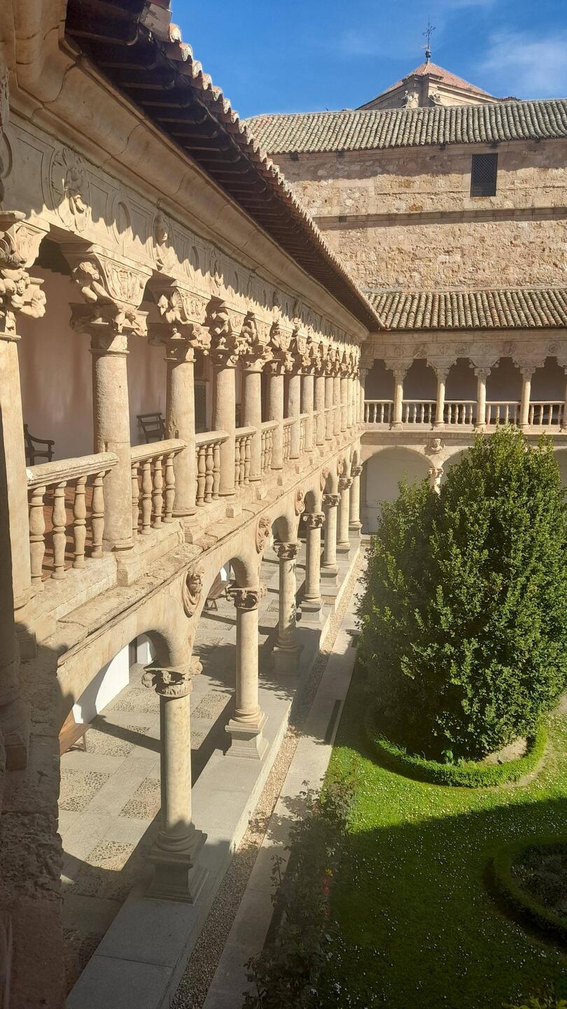 Claustro del Convento de las Dueñas