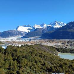 Gletscher Exploradores und Monte San Valentín