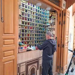 Traditionell große Auswahl an Garnen