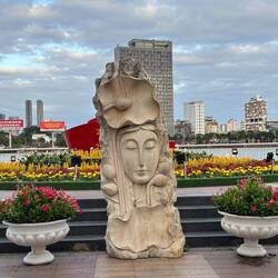 Uferpromenade Han River