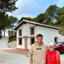 We stopped to see the wonderful new house Francisco just finished building in the campo.
