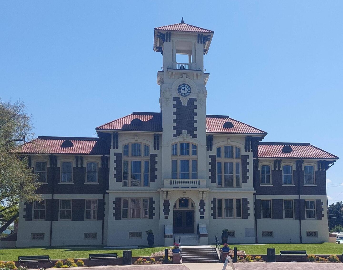 1911 Historic City Hall
