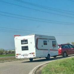 Wir holten von Hessheim aus unseren Wohnwagen in Laumersheim ab und die Reise begann.