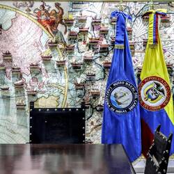 The library of Naval Museum. You can sit here and read a book...