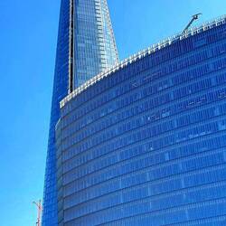 The Shard mit 309.6m und 87 Stockwerken