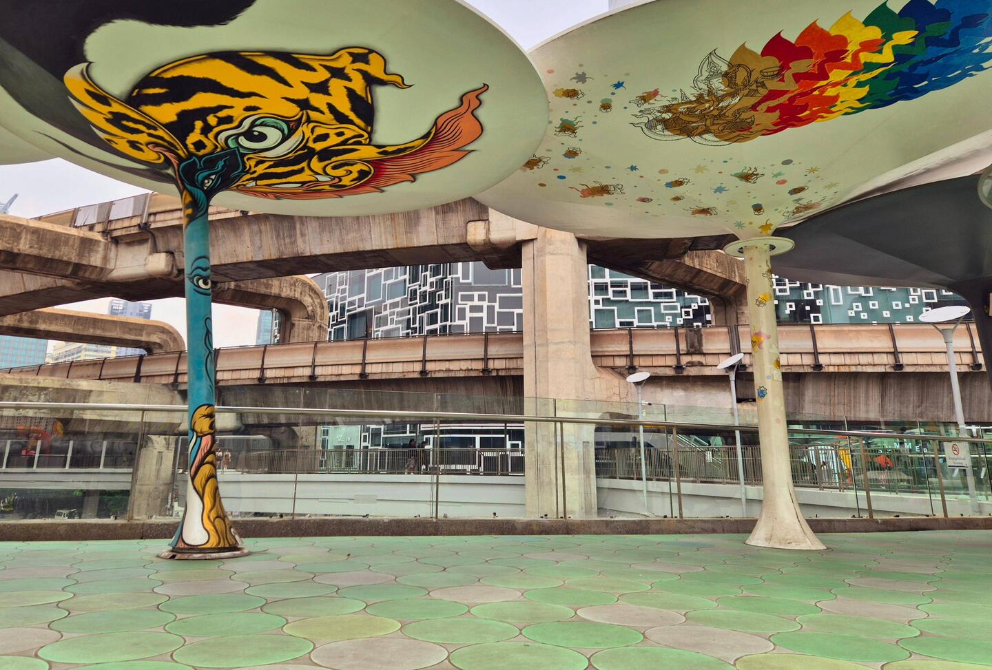 OneSiam Skywalk