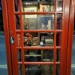 Eine schöne Telefonzelle in der Nähe unseres Hotels