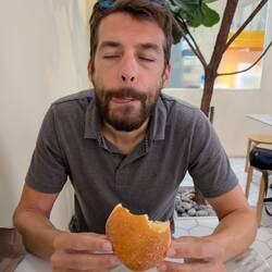 Mmmmmm, Ich bin ein Berliner!