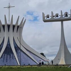 Catedral Metropolitana/ Architekt: Oscar Niemeyer