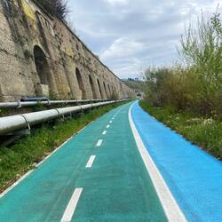 Wow, so eine toller Radweg, ganz neu, keiner da....