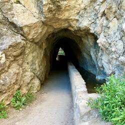 Der Tunnel ist nur 1m hoch