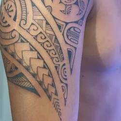 Erklärung der Bedeutung des Tattoos