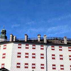 Does anyone else feel Quidditch Vibes?