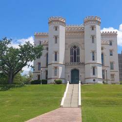 Old State Capitol (Closed on Monday)