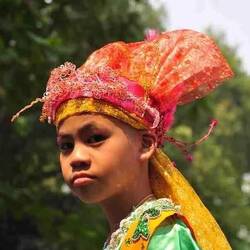 Junger Shan bei der Ordinationszeremonie