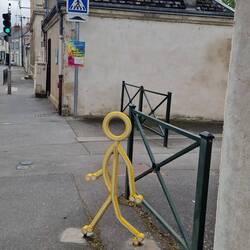 Fußgängerüberwege sind schon von weitem zu erkennen.