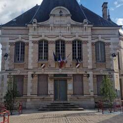 Vermutlich das Rathaus.