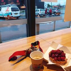 Koffie met frambozentaartje
