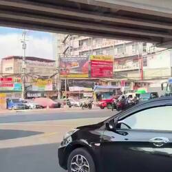 Video of Manila around the airport- you can see it is quite rough around the edges!