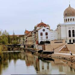 Die Synagoge am Fluss