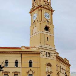 Und hier der Turm, von dem aus man die ganze Stadt sieht